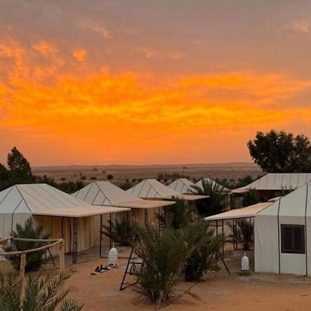 Toop Luxury Camp Hotel Merzouga Exterior foto